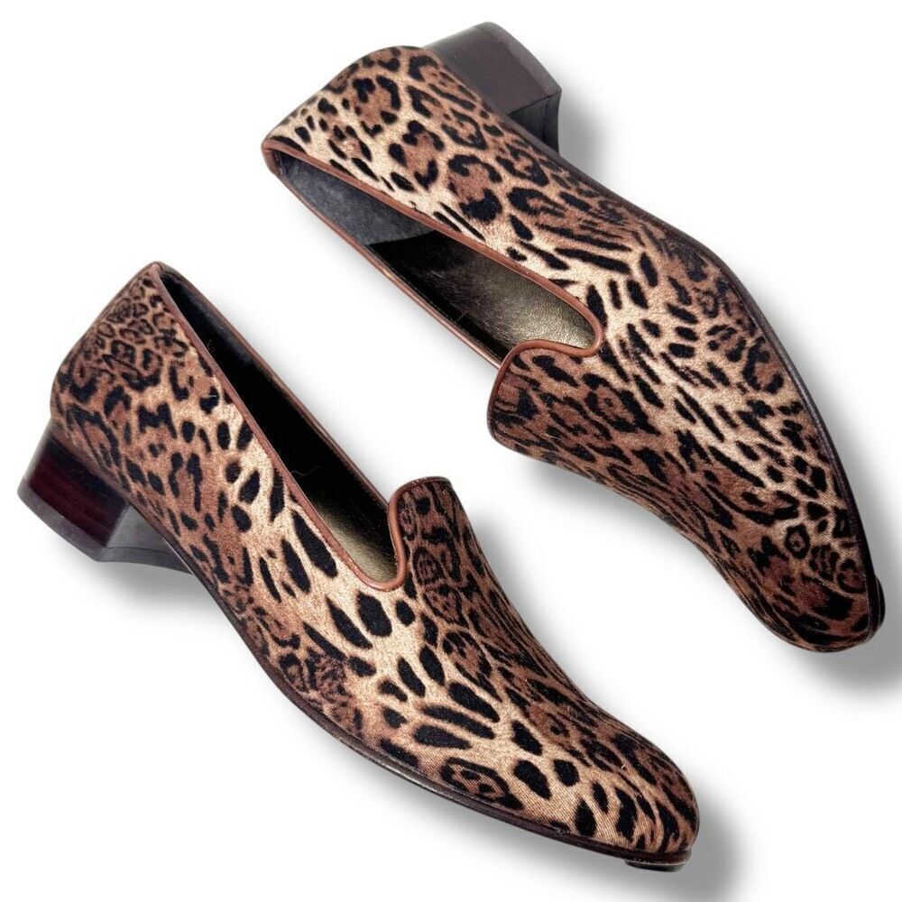 Stuart Weitzman Leopard Print Fabric Leather Trim… - image 3